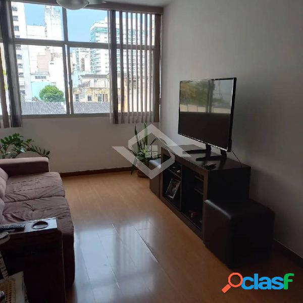 Apartamento Arejado de 152m² em Icaraí; 3 Quartos com