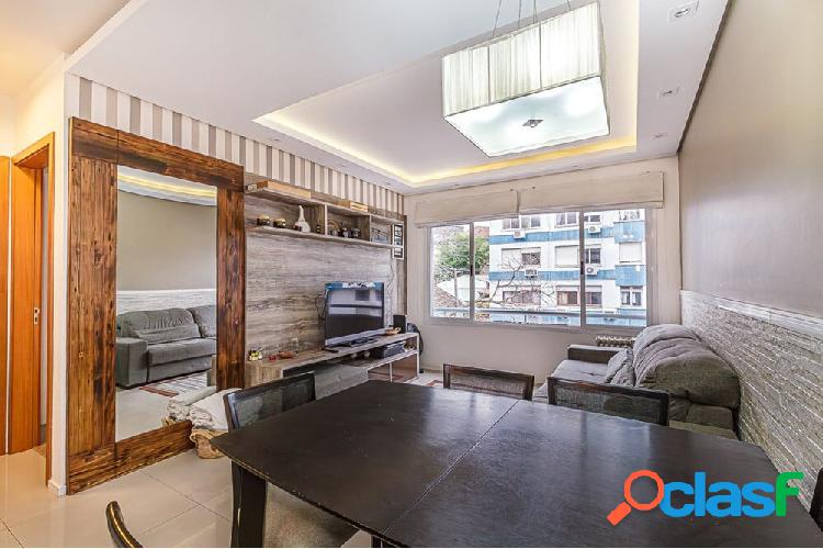 Apartamento com 2 quartos, 65m², à venda em Porto Alegre,