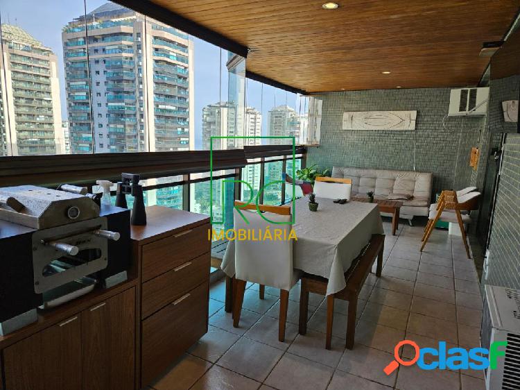 Apartamento com 4 quartos, 160m², à venda em Rio de