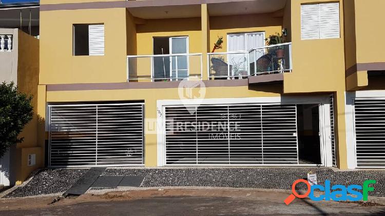 Apartamento com quintal na Vila Real!