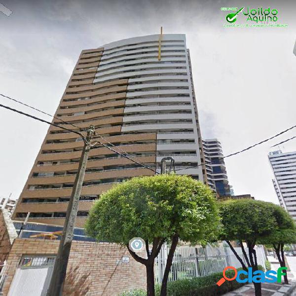 Apartamento de 3 dormitórios a poucos metros da beira-mar