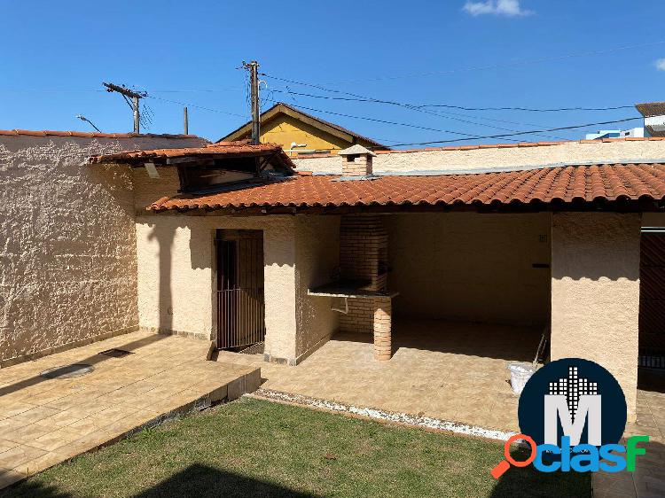 Casa à Venda 2 Quartos, 1 Suíte, 4 Vagas em Santana de