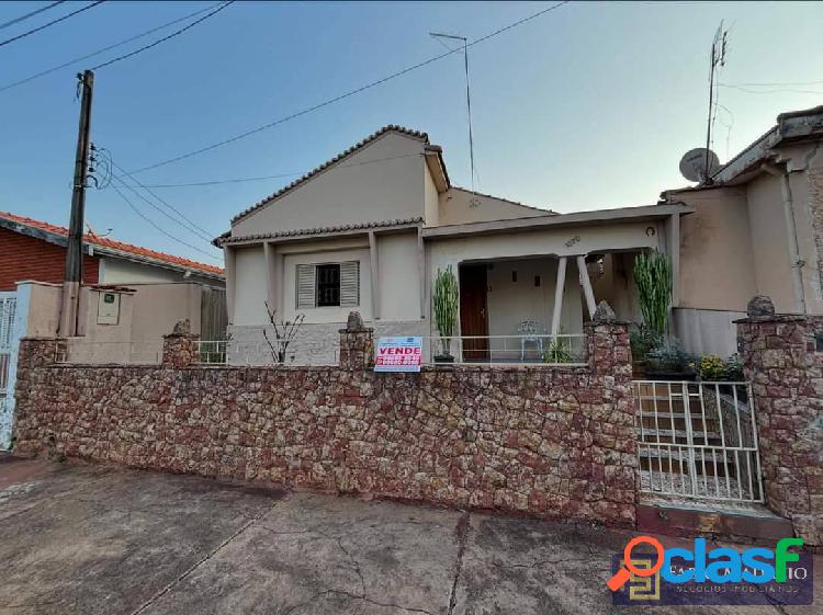 Casa a venda em São Pedro Centro