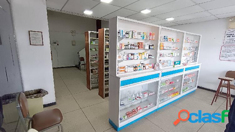 EN VENTA LOCAL COMERCIAL CON FONDO DE COMERCIO DE FARMACIA