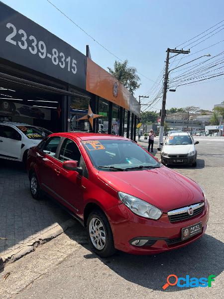 FIAT GRAND SIENA ESSENCE DUAL. 1.6 FLEX 16V VERMELHO 2015