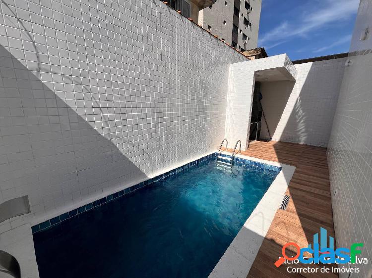 Maravilhosa sobresposta baixa nova com piscina