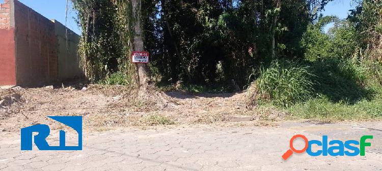 Terreno com 490 metros no bairro Gaivotas em Caraguatatuba