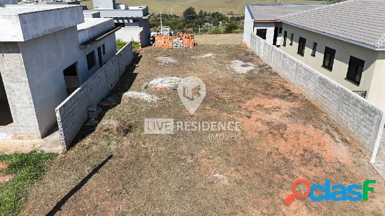 Terreno plano à venda no Terras da Fazenda!