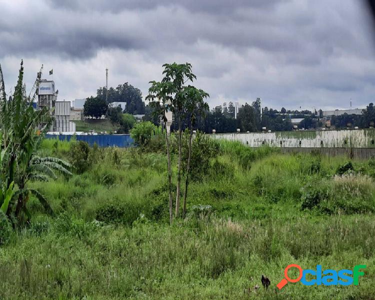 Área Comercial para construção de galpão Frente Castelo