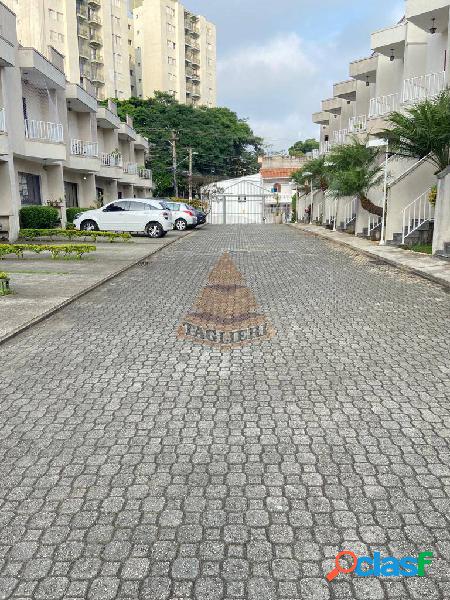 Ótima oportunidade:Sobrado residencial em condomínio para