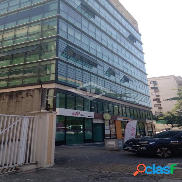 Ótima sala comercial com 25 m2, ar condicionado -