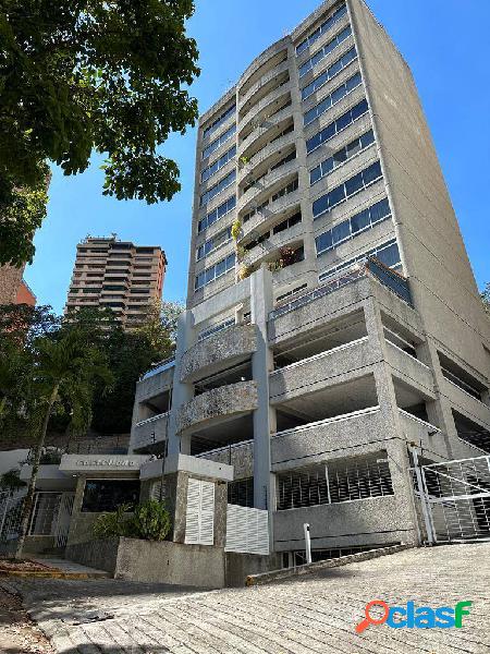 ALQUILER DE EXCLUSIVO APARTAMENTO EN RESD. LA CASTELLANA EL