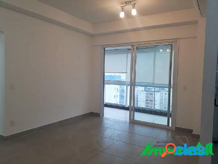 APARTAMENTO DE 02 QUARTOS 01 SUÍTE VARANDA NA QUADRA DA