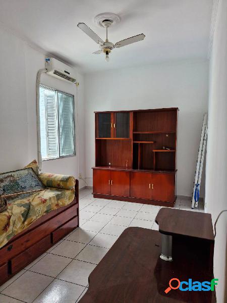 APARTAMENTO DE FRENTE A PRAIA