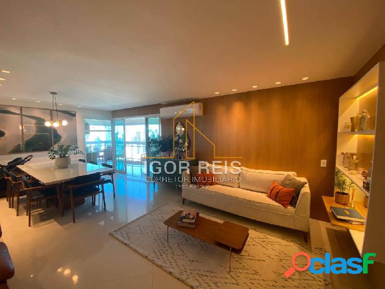 Apartamento Reformado no Ed. Vollare – 153m² – Pelinca,