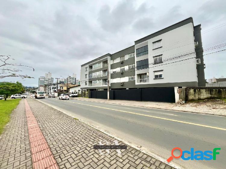 Apartamento com 2 quartos, 70m², à venda em Criciúma,