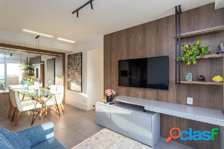 Apartamento com 2 quartos, 71m², à venda em Porto Alegre,