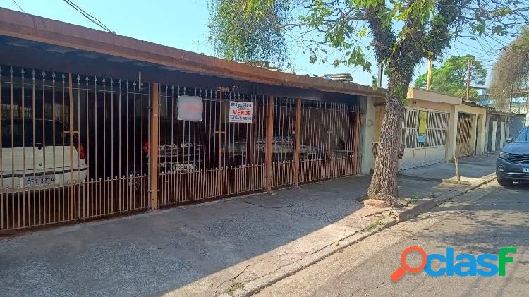 CASA - CONDOMINIO MARACANA