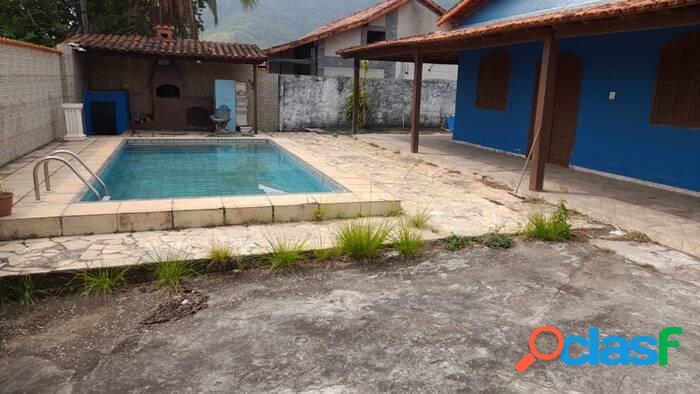 Casa 5 quartos 2 suítes, piscina, terreno 984m2 R$550.000