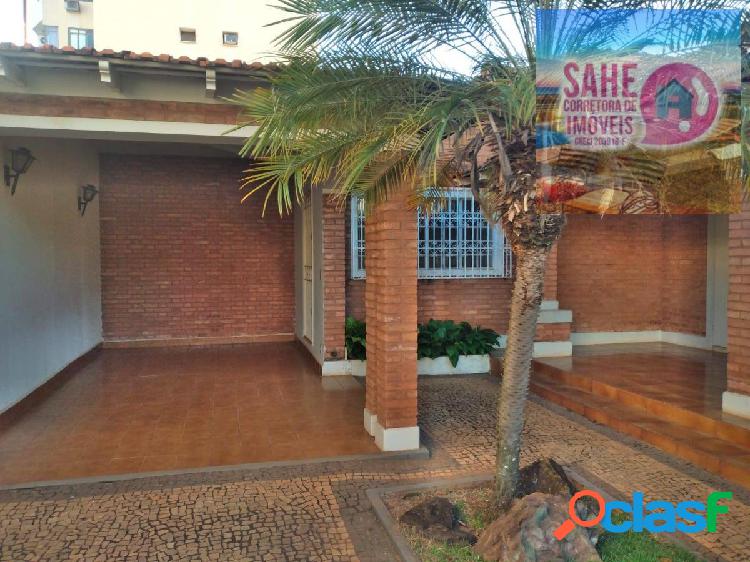 Casa com 3 quartos, 327m², à venda em Penápolis, Centro