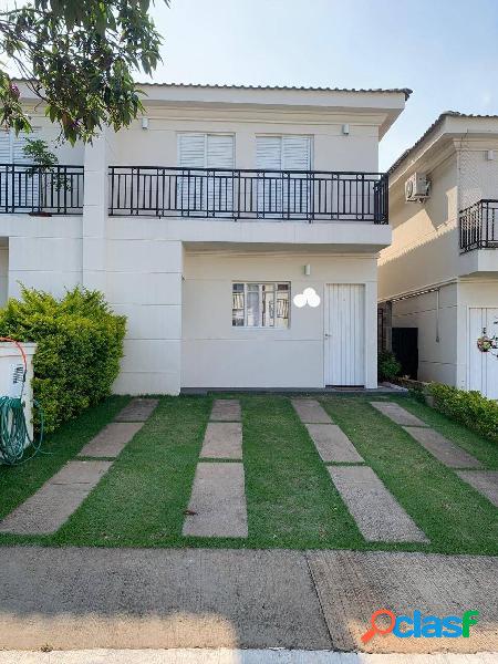 Casa de Condomínio com 3 Quartos e 2 banheiros para Alugar,