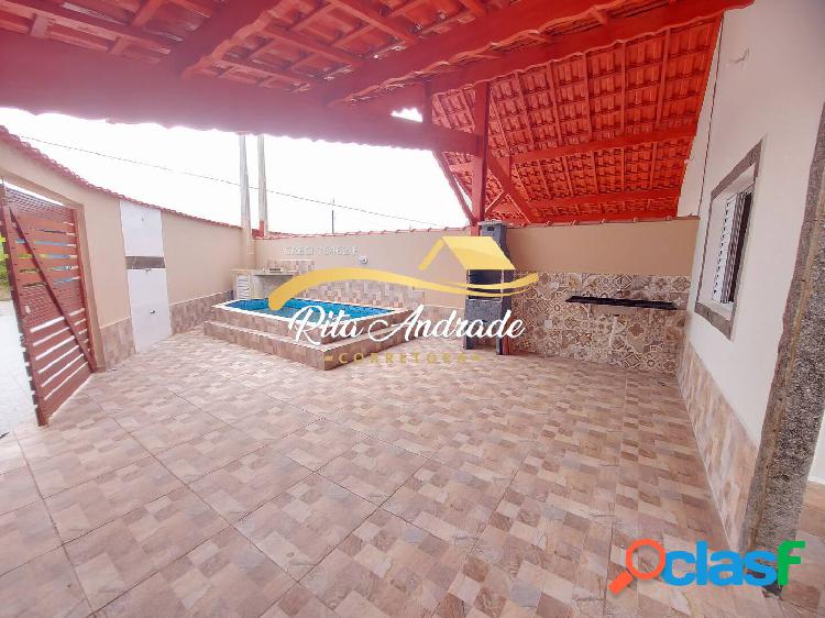 Casa nova com ótimo quintal - piscina em ótima