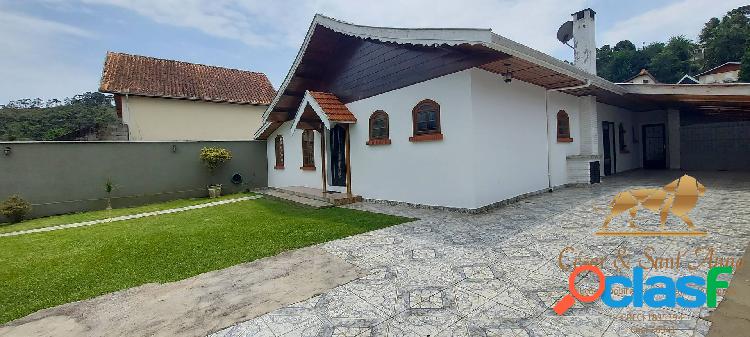 Linda casa p/ locação por Temporada em Campos do