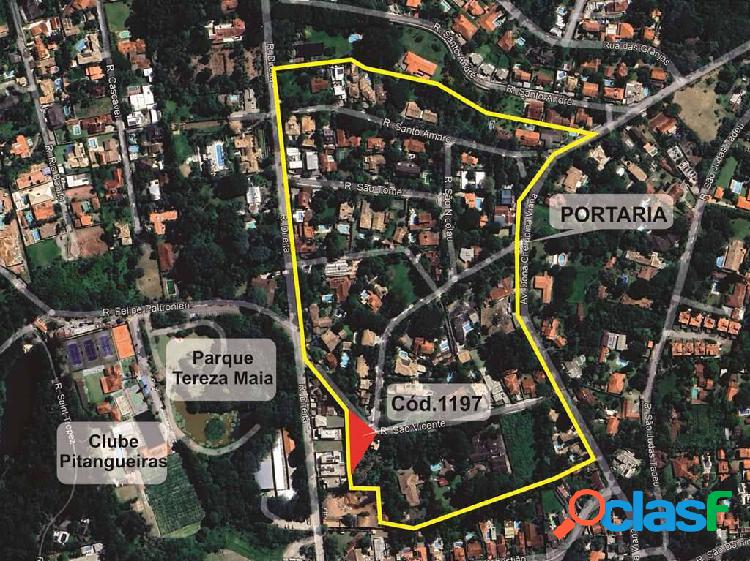 Lote com 900 m² Granja Viana