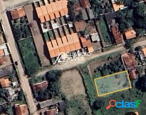 SÃO 3 TERRENOS JUNTOS DE 10X25 750M2