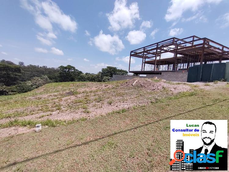 TERRENO DE 483 M² NO BOSQUE DO HORTO