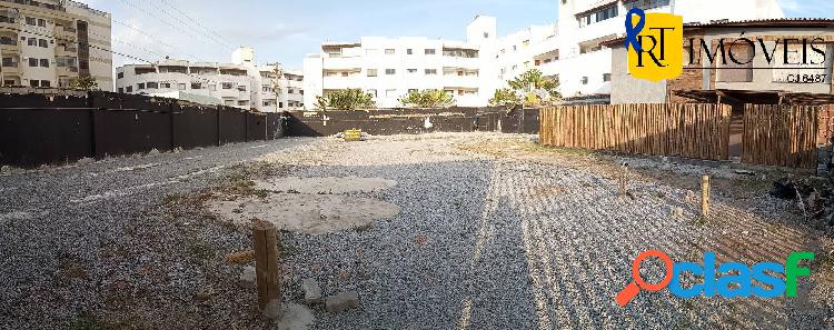 Terreno à venda de frente para a Praia Grande, Arraial do