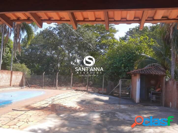 VENDE-SE RANCHO NO MUNICÍPIO DE INDIAPORÃ-SP