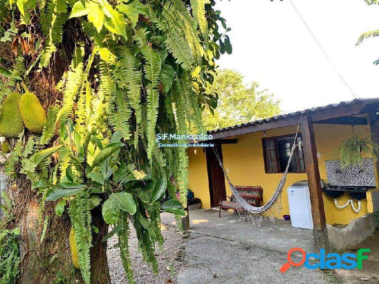 Vende-se Casa no Centro de Ubatuba – Av. Iperoig R$ 290mil