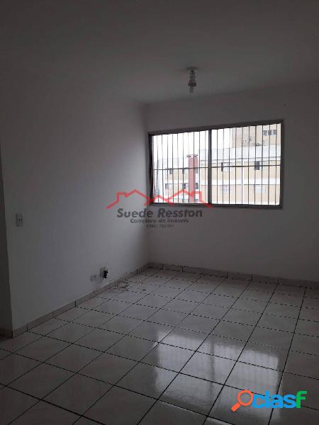 Vendo apto 3 dorm, 2 banheiros, cond parque dos passaros,