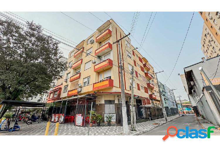 Apartamento com 2 quartos, 58m², à venda em Porto Alegre,