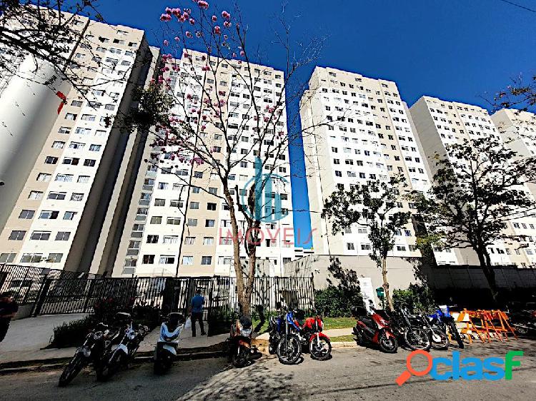 Apartamento para Alugar com 2 Quartos em Santo Amaro - SP,