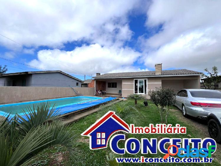 C245 - Excelente residência com piscina localizada em