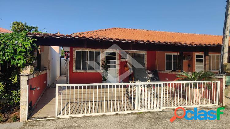 Casa Linear no Condomínio Villagio do Campo II de 2 Quartos