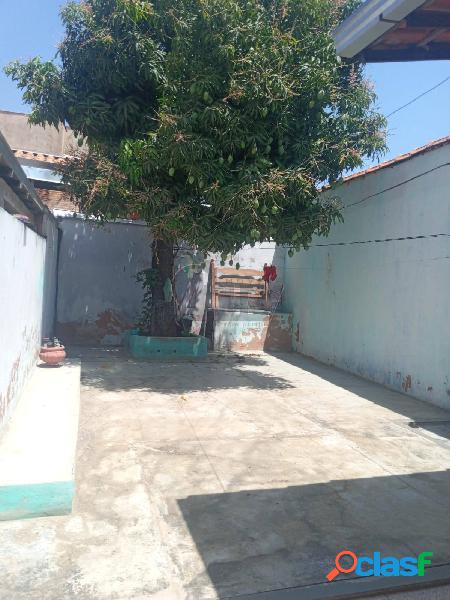 Casa a venda bairro Delfino 2 quartos lote 150 m2