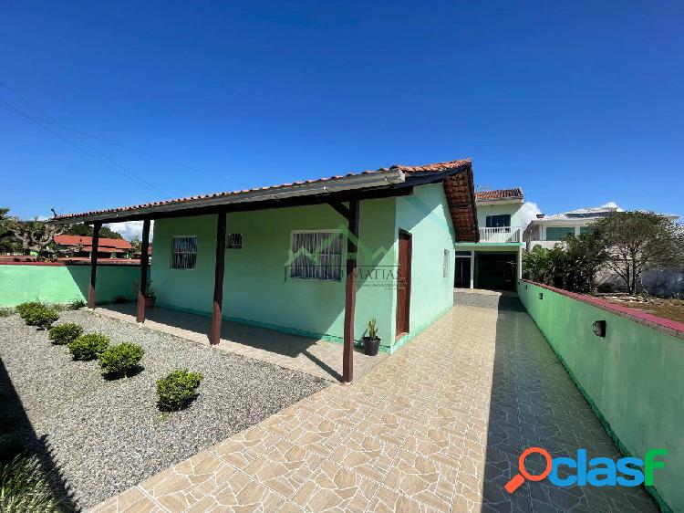 Casa com 6 dormitórios, à venda em Balneário Barra do Sul