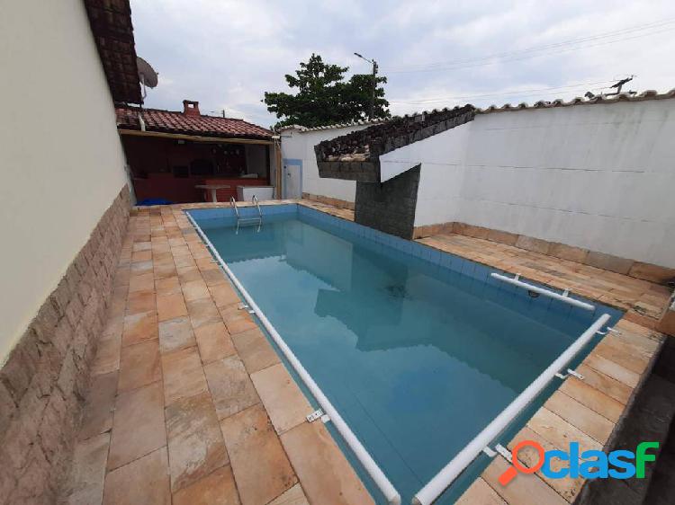 Charmosa casa mobiliada com 2 Quartos e Piscina - locação