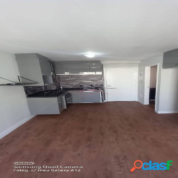 EXCELENTE APARTAMENTO COM SACADA E VAGA PERTO DO SHOOPING