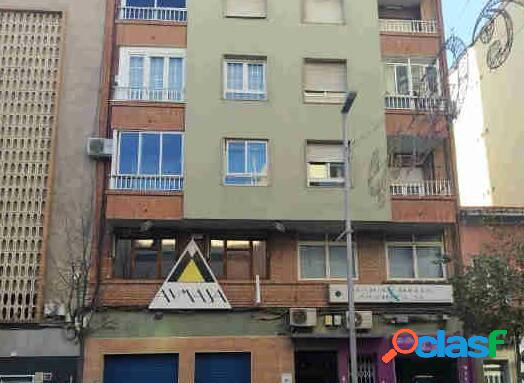 Local Comercial en Venta - 142 m² en Villena, Alicante