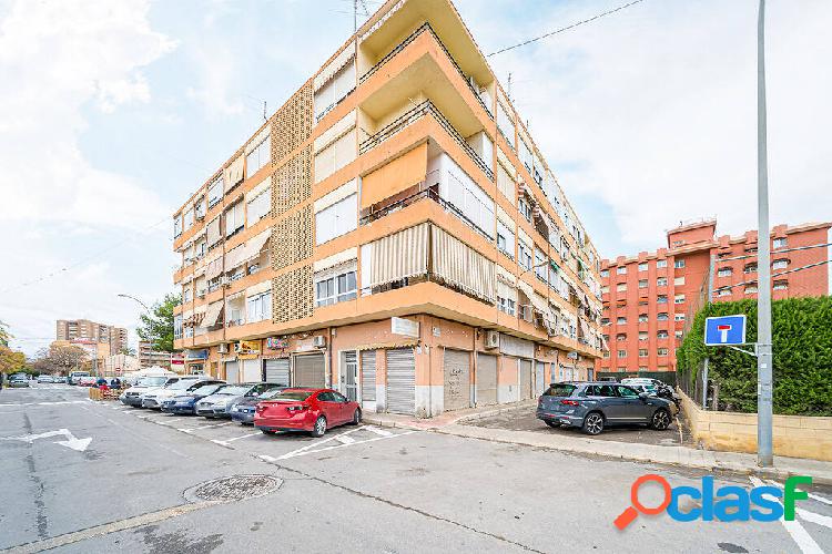 Local Comercial en Venta - 198 m² en C/ Virgen de la