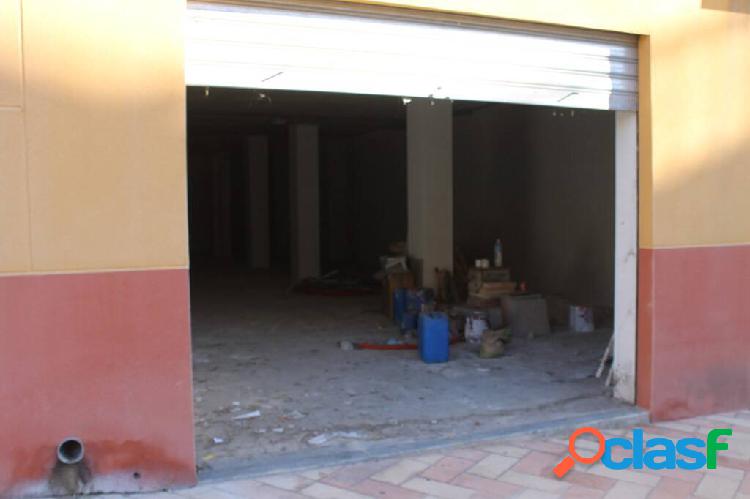 Local Comercial en Venta - 335 m² en Monóvar, Alicante