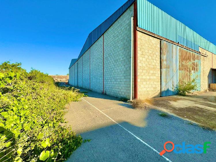 Nave Industrial en Venta en Aspe, Alicante - 400 m²