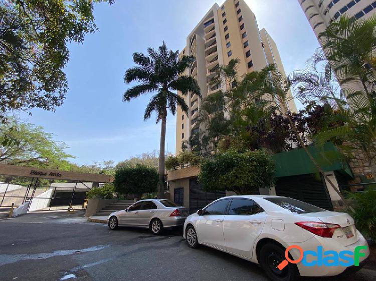 Venta de Apartamento ubicado en Resd. Bosque Arriba con