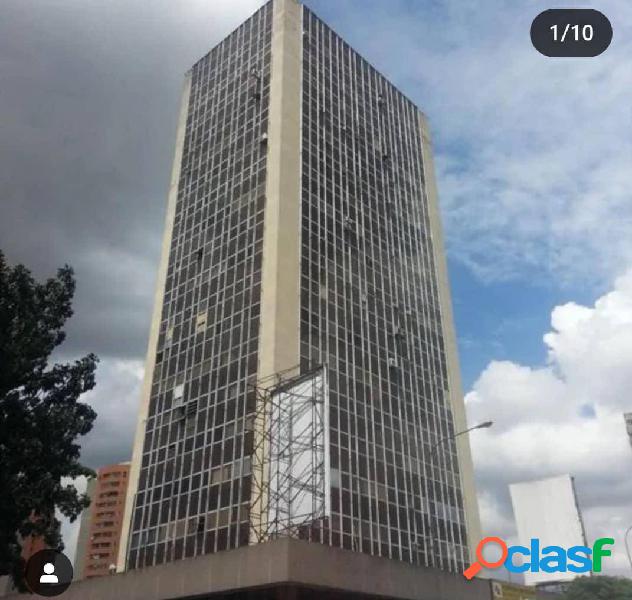 ALQUILER DE OFICINA TORRE EXTERIOR AV BOLIVAR NORTE