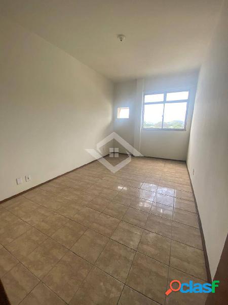 Apartamento para Alugar na Estrada do Monteiro: 2 Quartos