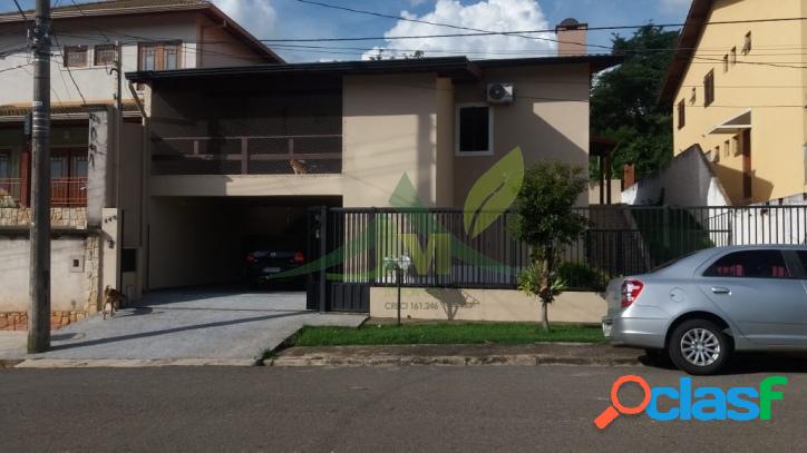 Belíssima Casa em Atibaia